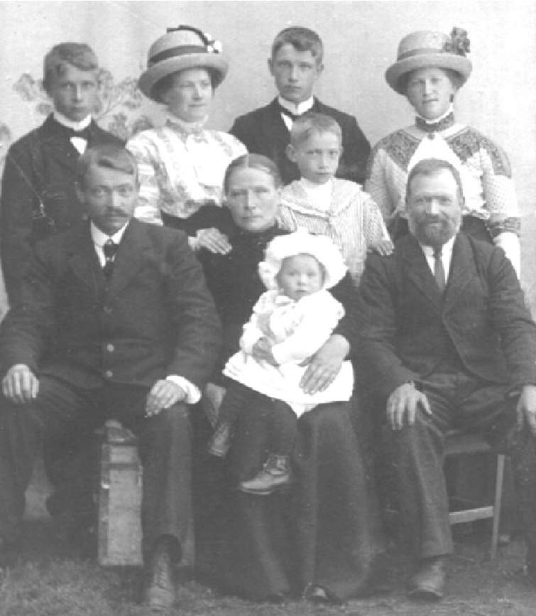 Berit Marie Olsdatter & family